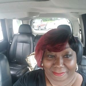 Meet your Posher, Carmelita